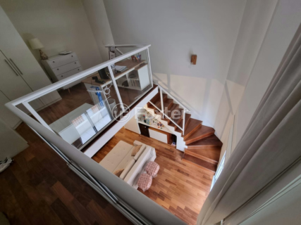 Image 4 - 874282