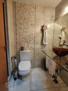 Image 7 - 874286