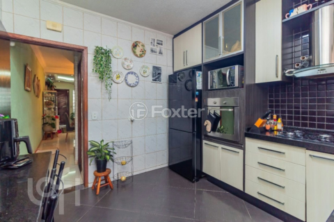 Image 9 - 874355