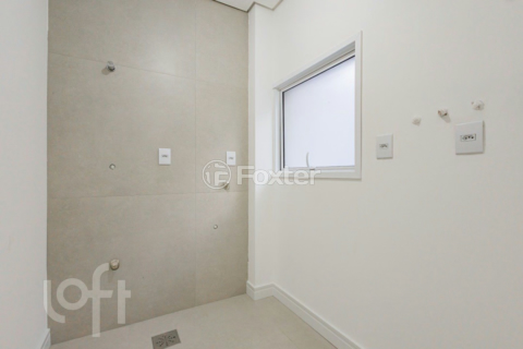 Image 8 - 874428