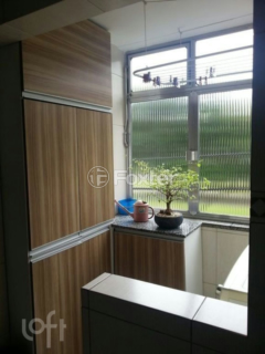 Image 7 - 874430