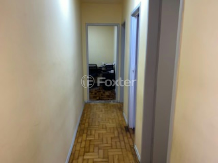 Image 11 - 874431