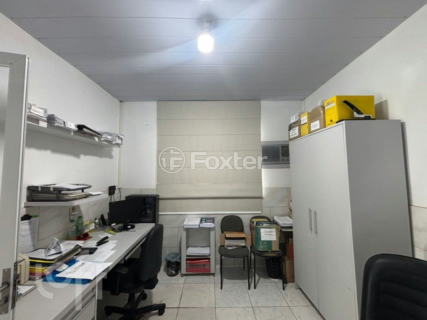 Image 4 - 874442