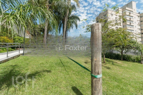 Image 4 - 874447