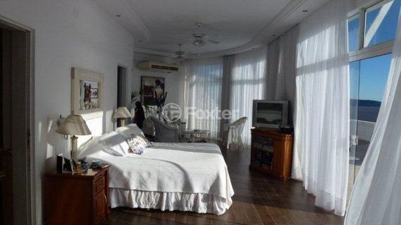 Image 7 - 874462