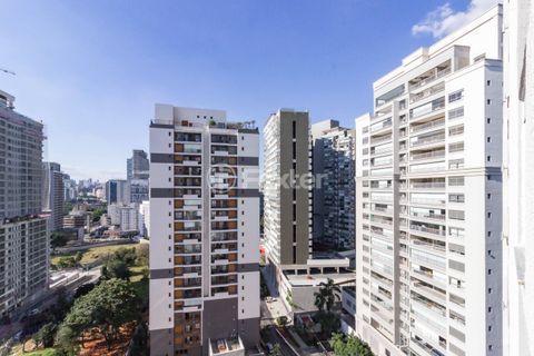 Image 4 - 874602