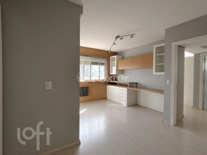 Image 11 - 875004