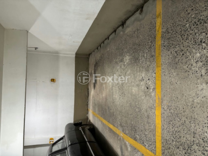 Image 4 - 875010