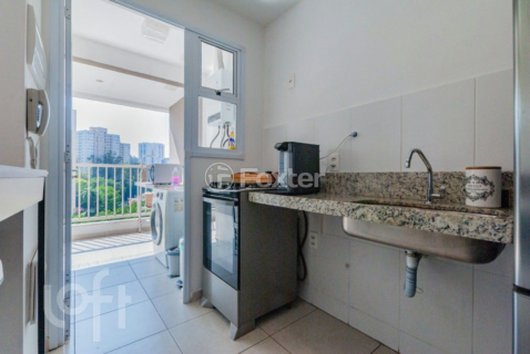 Image 7 - 875029