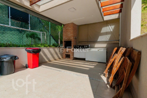 Image 31 - 875029