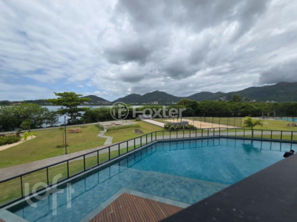 Image 8 - 875034