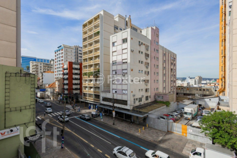 Image 17 - 875042
