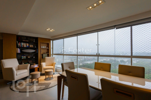 Image 29 - 875073