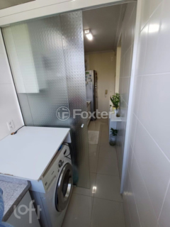 Image 6 - 875090