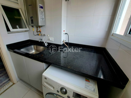 Image 9 - 875111