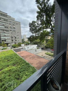 Image 13 - 875156