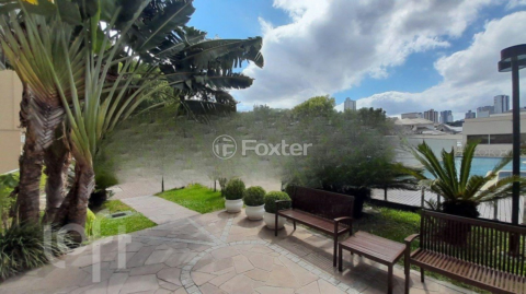 Image 3 - 875185
