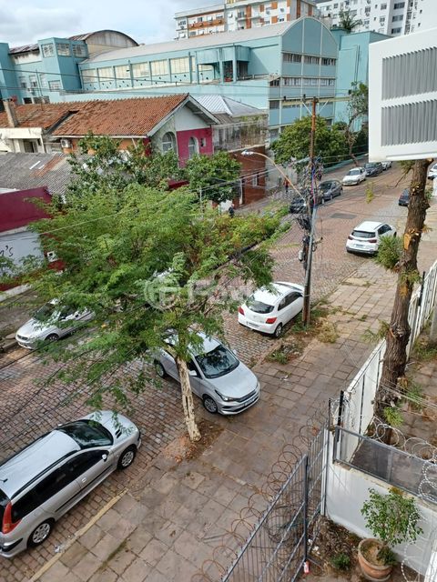 Image 8 - 875207