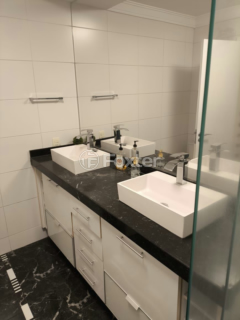 Image 30 - 875265