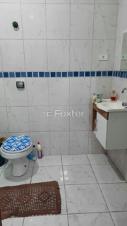 Image 17 - 875442