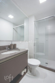 Image 6 - 875567