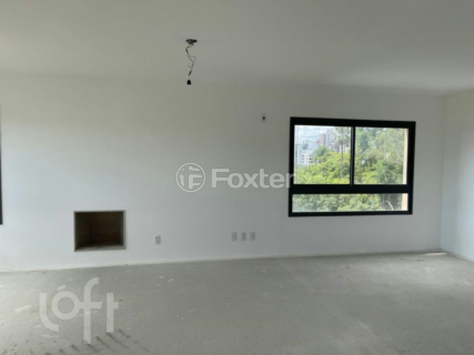Image 3 - 875608