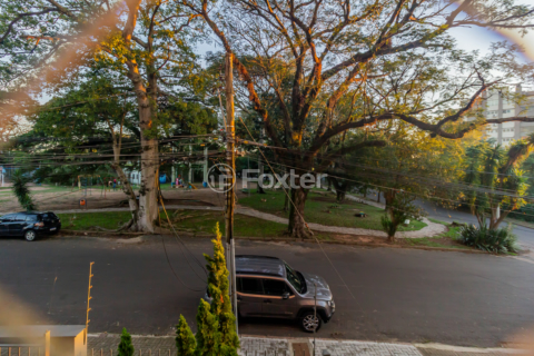 Image 14 - 875617