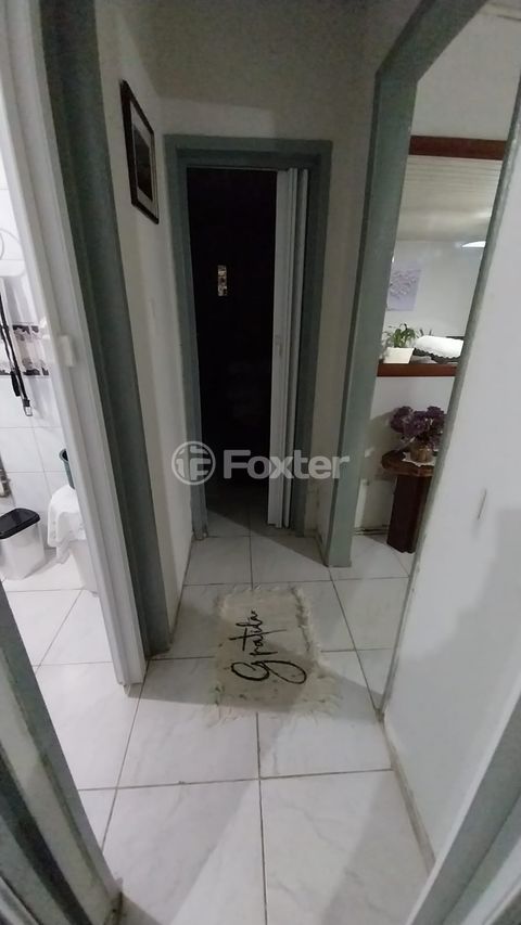 Image 4 - 875651