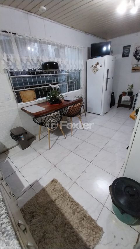 Image 11 - 875651