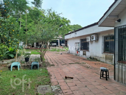 Image 7 - 875662