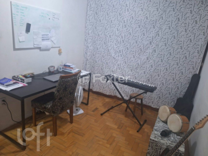 Image 30 - 875684