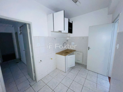 Image 3 - 875718