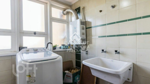 Image 7 - 875726