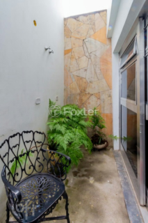 Image 29 - 875884