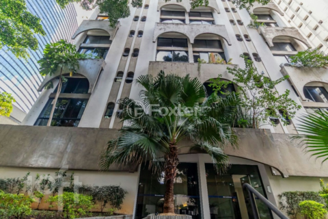 Image 43 - 875892