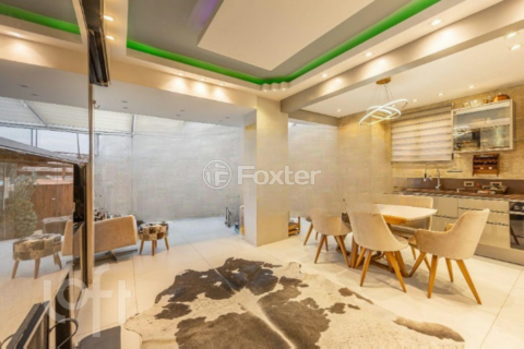 Image 3 - 875942