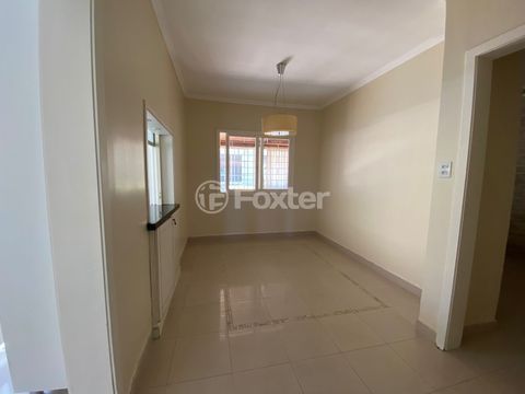 Image 7 - 875948