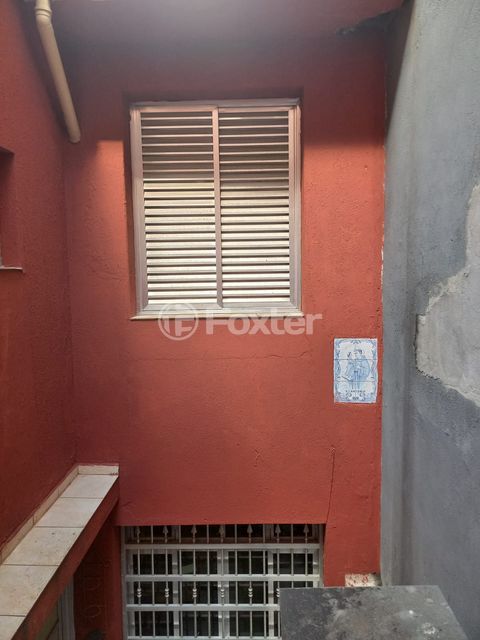 Image 8 - 876087