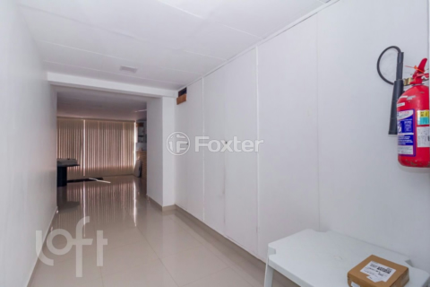 Image 44 - 876112