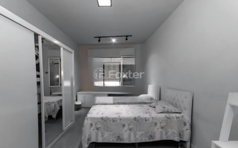 Image 7 - 876132