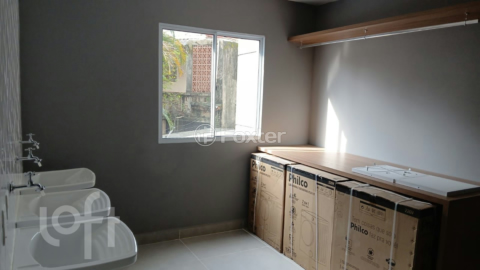 Image 8 - 876225
