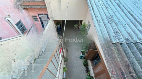 Image 10 - 876229