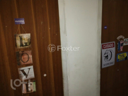 Image 4 - 876286
