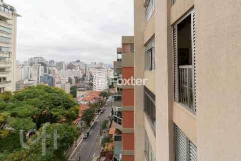 Image 8 - 876351
