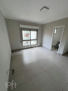 Image 4 - 876364
