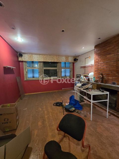 Image 30 - 876370
