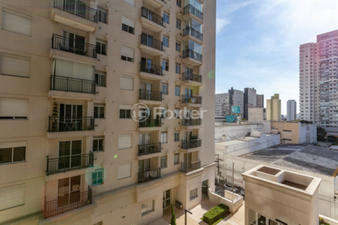 Image 6 - 876372