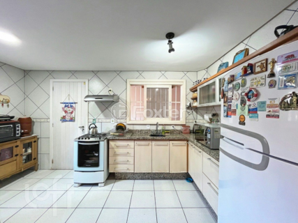 Image 39 - 876396