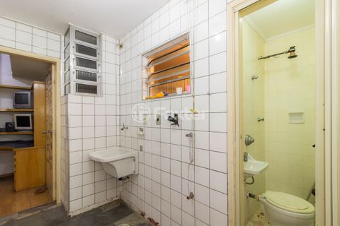 Image 33 - 876463