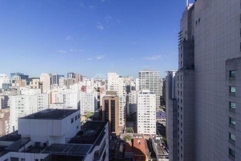 Image 15 - 876520